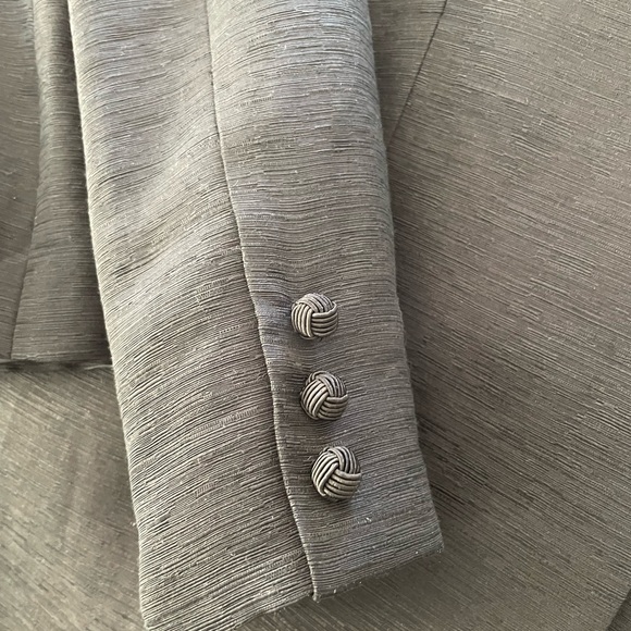 Ladies 2 piece suit. Vera Cristina. Silk/Linen. Small jacket/Size 6 trousers. - Picture 5 of 10